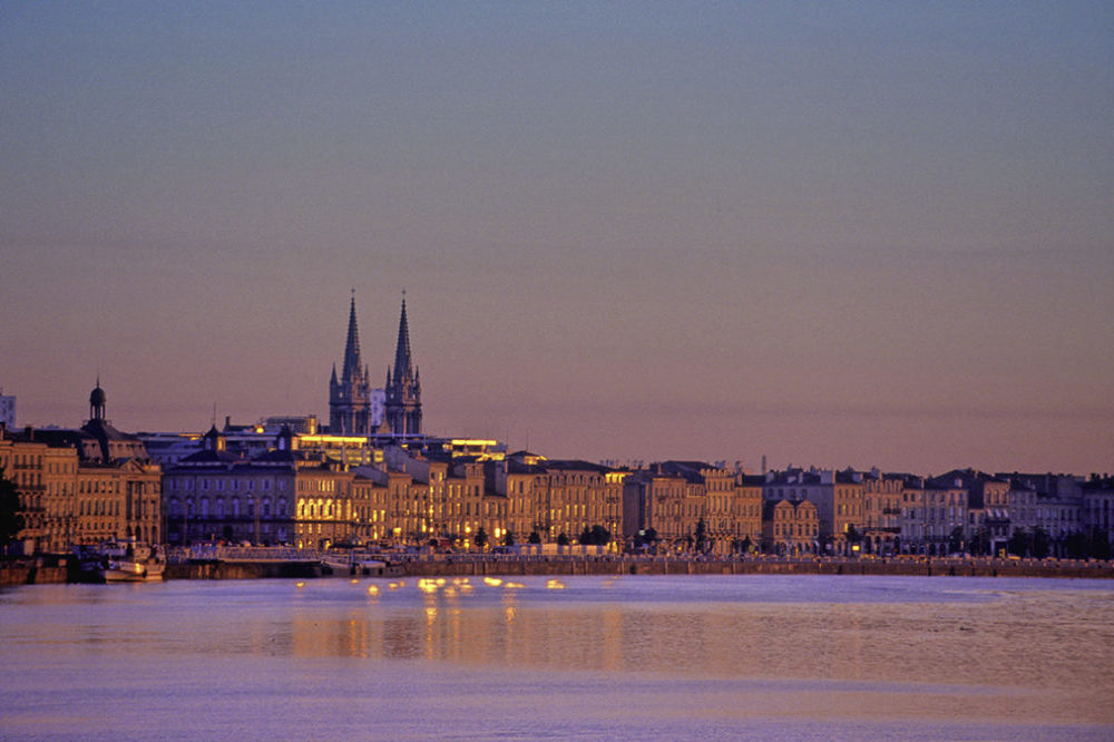 Illustration réunion à Bordeaux