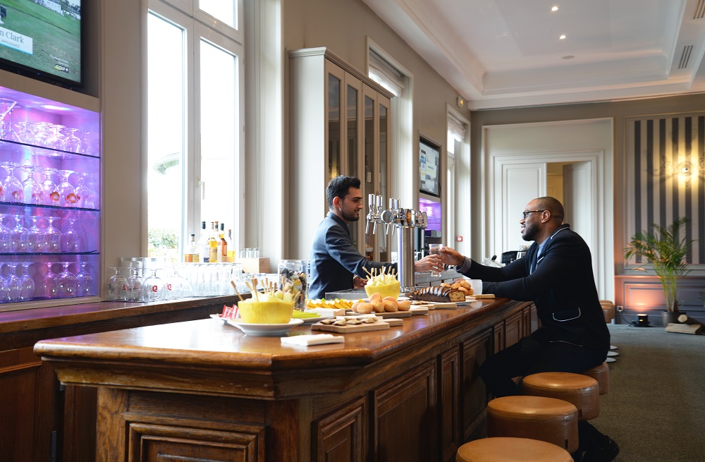 Mercure_Chantilly_Resort_&_Conventions_-Bar