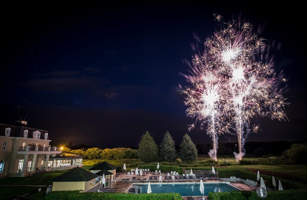 Mercure_Chantilly_Resort_&_Conventions_-Piscine feu d_artifice