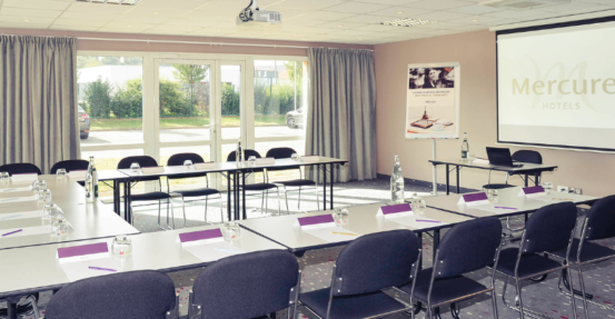 Mercure Lyon Est Chaponnay : Location de salle à 1 € !